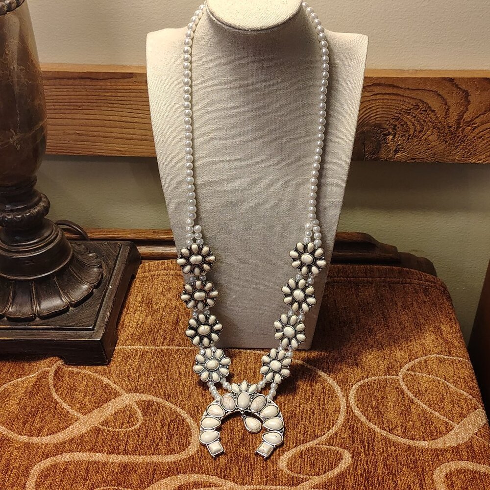 Squash Blossom Genuine Cream Howlite Stone Necklace - Picture 5 of 6